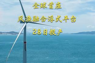 火力全开！胡金秋半场12中9狂砍23分12板 三分3中3